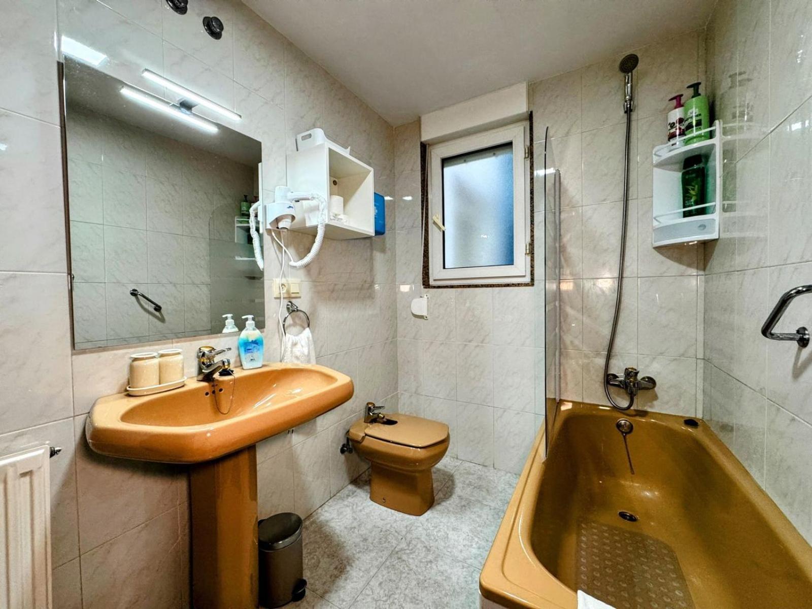 Apartamento Elena Centrico Con Wifi Onís Eksteriør billede