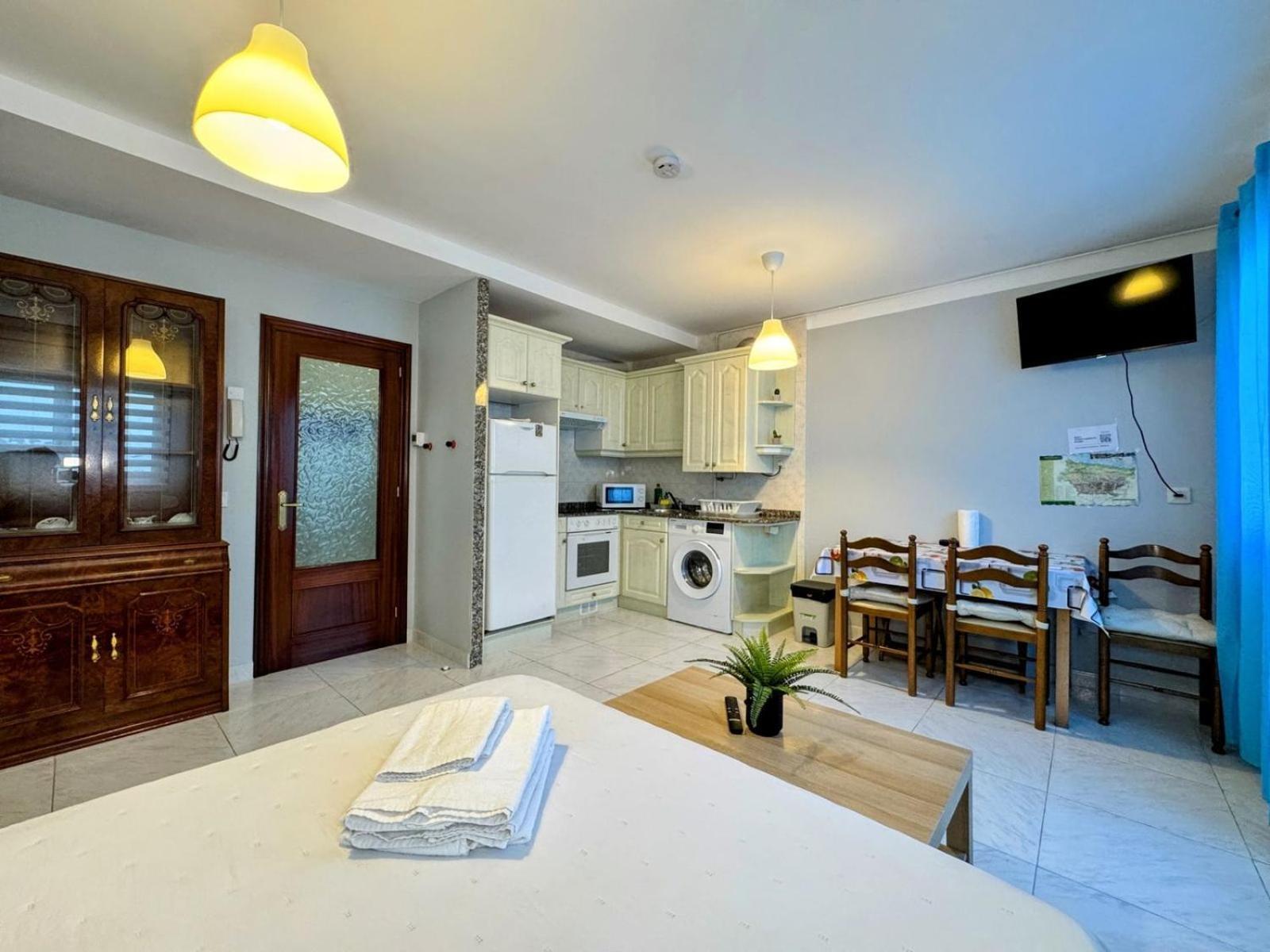 Apartamento Elena Centrico Con Wifi Onís Eksteriør billede
